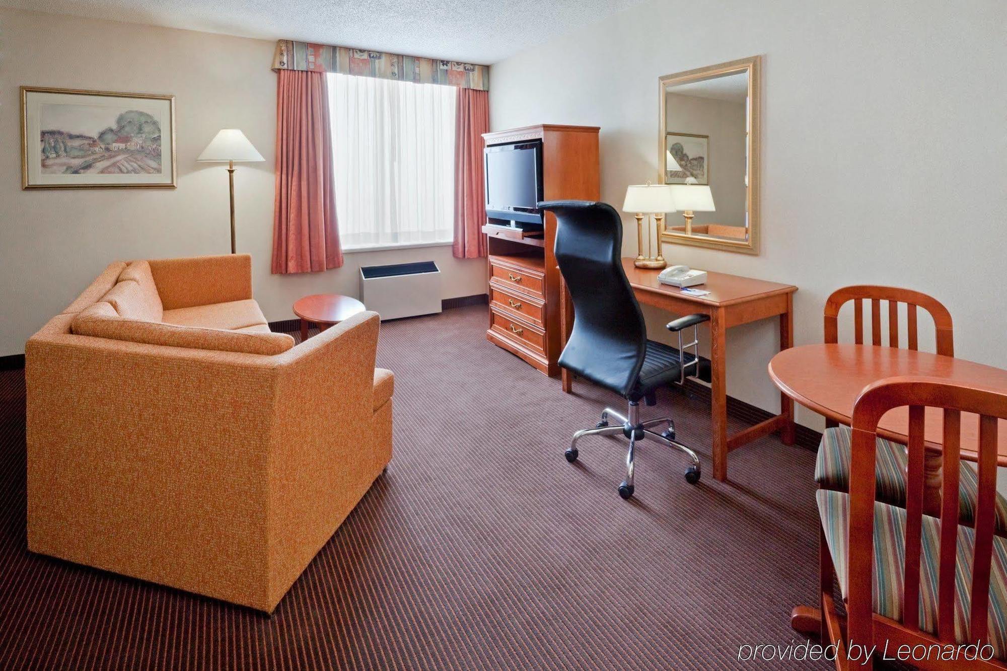 Quality Inn & Suites Regina Downtown Buitenkant foto